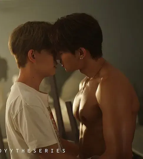 《玩色男孩》 เล่นจนเป็นเรื่อง (2023)